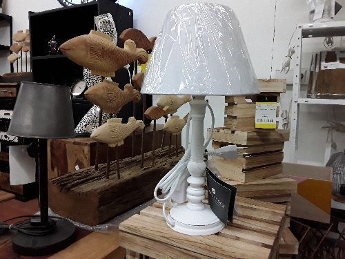 Lampe bois blanc