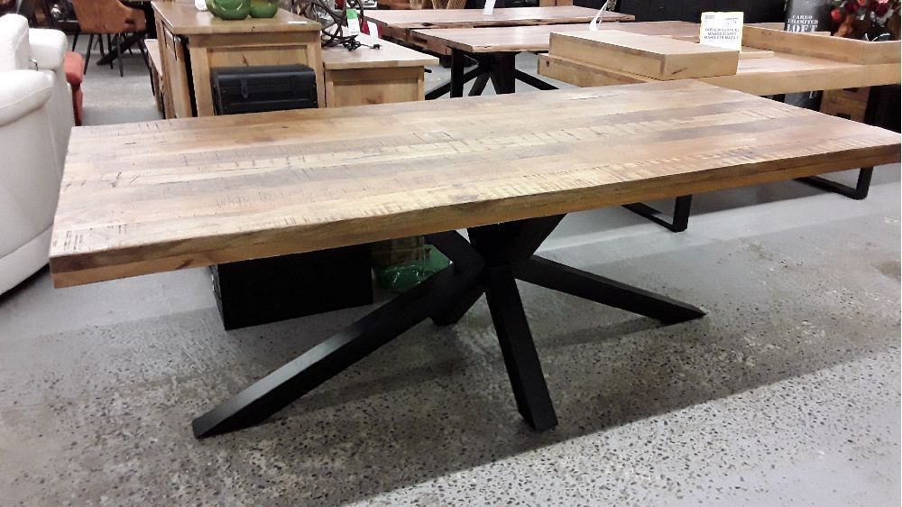 Table manguier 240*100 pied central naturel