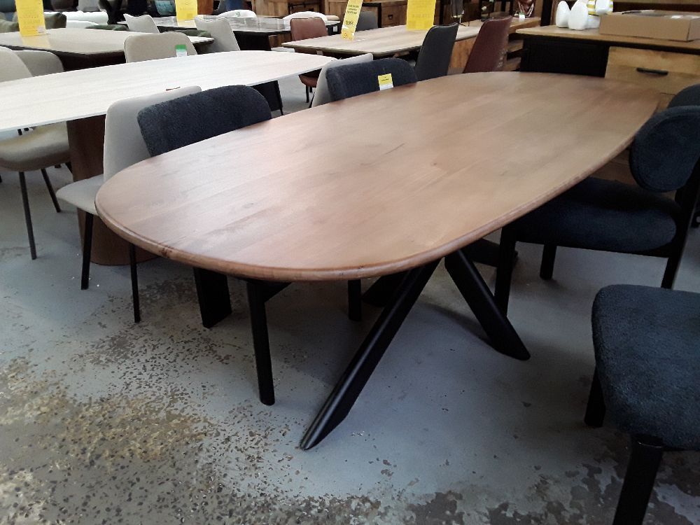 Table a manger manguier massif ovale 215 cm