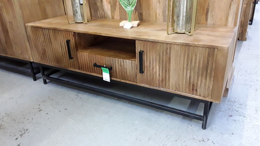 Meuble TV rampur 150cm en manguier 2 portes +1 tiroir