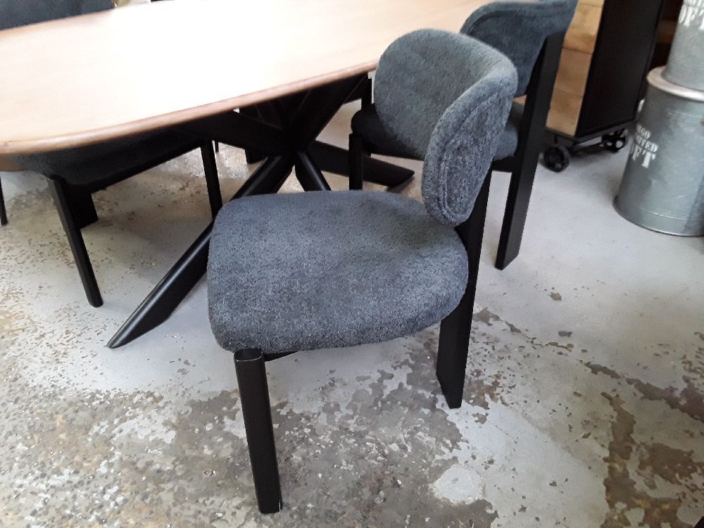 Lot de 2 chaises en tissu bouclette et bois d'hévéa - noir - / destock