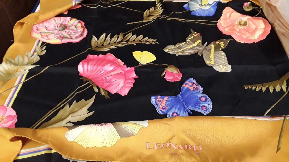 Foulard soie leonard paris