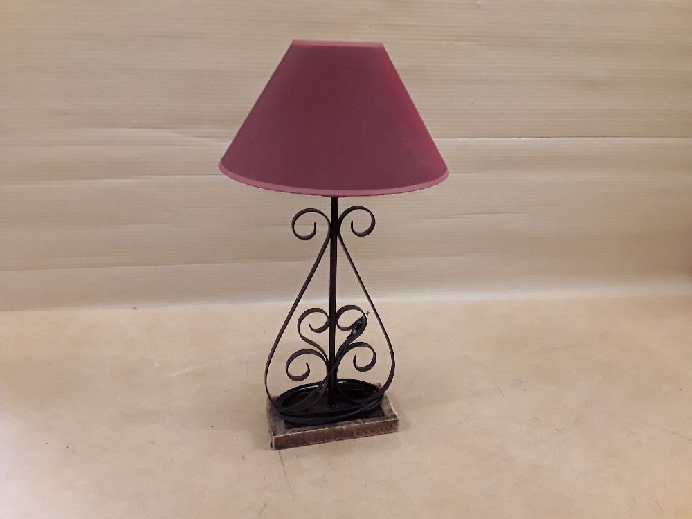 Lampe de chevet pied bois