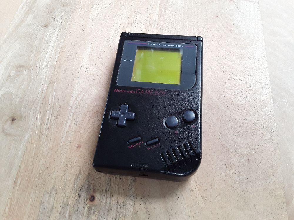 Game boy fat noire