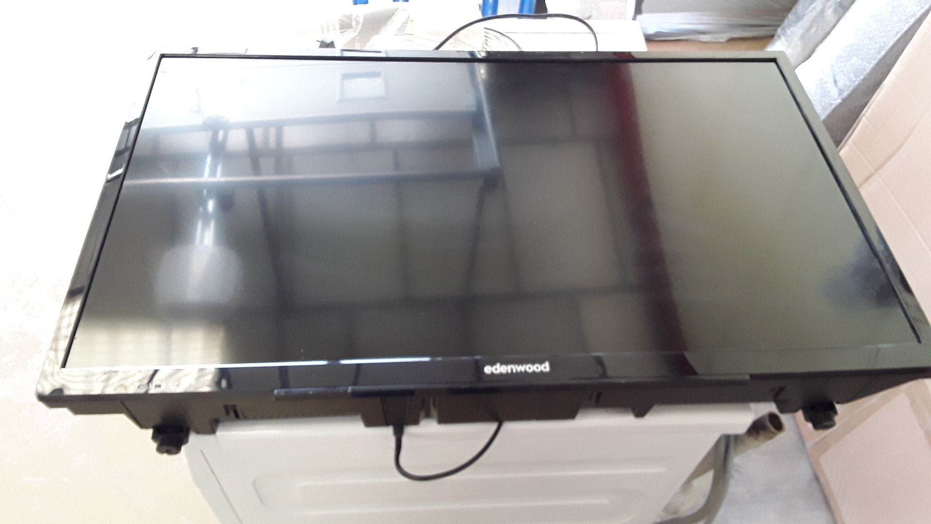 Tv edenwood avec suspension